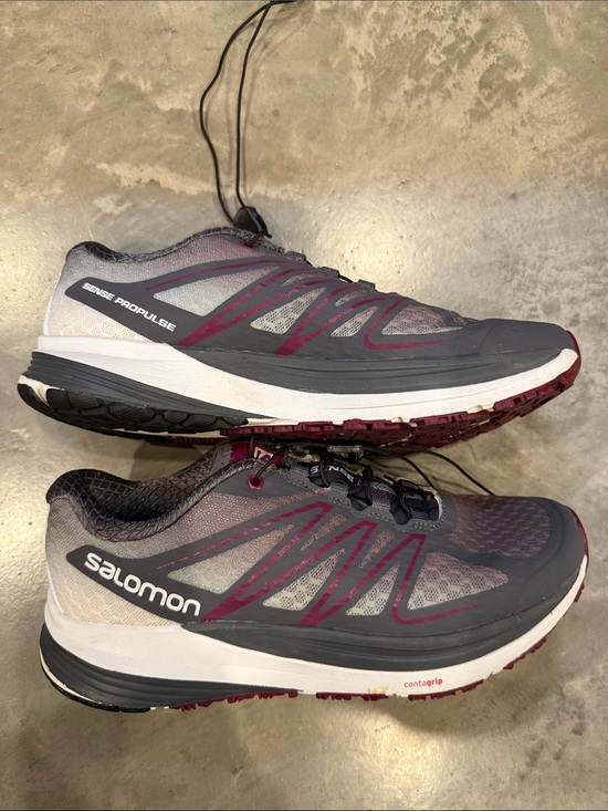 Salomon Shoes - Salomon Gray Running Shoes with Burgundy Accents